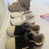 کفش دخترانه سایز ۳۱ و ۲۹ در حد نو