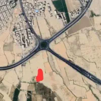 زمین میدان مرجعیت تک برگ.مالک کل پلاک