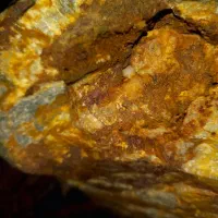 سنگ طلا عیار بالا|کلکسیون اشیاء عتیقه|بناب, |دیوار