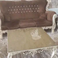 مبل هفت نفره همراه با جلو مبلی و دو میز عسلی|مبلمان خانگی و میز عسلی|اسلامشهر, شهرک مصطفی خمینی|دیوار