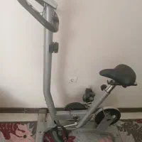 دوچرخه ی ثابت ورزشی...