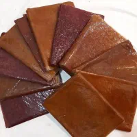 لواشک آلو قرمز و آلو زرد و سیب خانگی