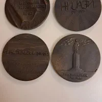 مدال کلکسیونی  قدیمی|کلکسیون سکه، تمبر، اسکناس|کرج, اصفهانی‌ها|دیوار