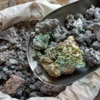 فروش شغار  (سنگ قلیاب)  عرضه کیلویی و تناژی