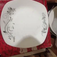 بشقاب چهار گوش
