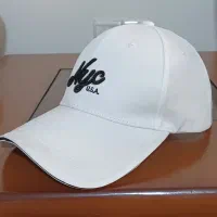 کلاه سفید اسپرت