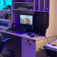 میز تحریر|میز تحریر و کامپیوتر|گلبهار, شهر جدید گلبهار|دیوار