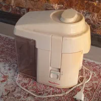 لوازم خانه آبمیوه گیری و توستر
