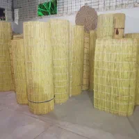 حصیر و گلدان