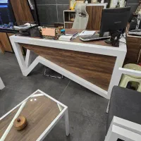 صندلی و میز اداری