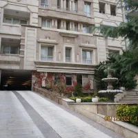 ۸۰۰متر مستغلات۴طبقه رو پا با ۴۰۰مترزمین بر۱۳/۳۰