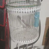 قفس پایه دار با لوازم