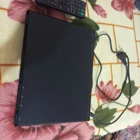 یک عدد DVD
