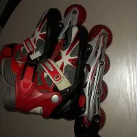 کفش اسکیت با سایز متغیر از سایز۳۲ تا ۳۶