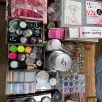 تجهیزات ناخن|آرایشگاه و سالن‌های زیبایی|گنبد کاووس, |دیوار