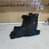 کفش نیم بوت چرم در حدنو سالم سالم سایز 38