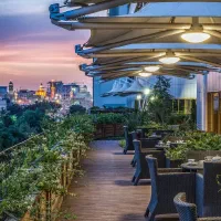 استخدام نیروی جوان و کاری