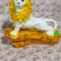 مجسمه شیر واسب وعقاب عروس هلندی وکبوتروطوطی قوپلنگ