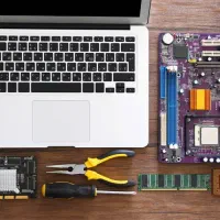 سرویس و تعمیر لپ تاپ و کیس در محل