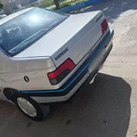 یک دستگاه پژو