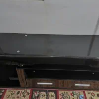 میز تی وی تمیز بدون هیچ خط و خشی