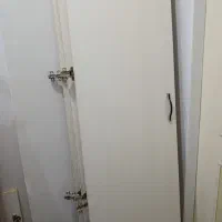 در کمد دیواری