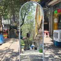 آینه قدی ایستاده