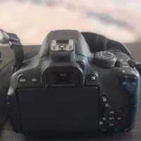 دوربین کنون ۸۰دی|دوربین عکاسی و فیلمبرداری|لنجان, |دیوار