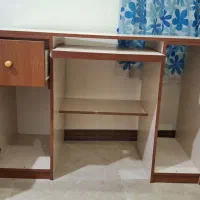 میز تحریر میز کامپیوتر فروش فوری به دلیل جابهجایی|میز تحریر و کامپیوتر|تهران, فدک|دیوار