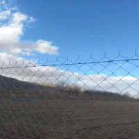 اجرای فنس کشی و داربسی باغ