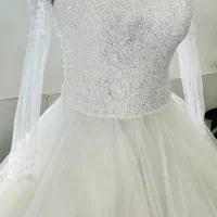 فروش لباس عروس دنباله دار