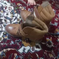 کفش|کیف، کفش، کمربند|شیراز, فرگاز|دیوار