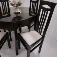 میز نهارخوری ۴ نفره تمیز وسالم(درحدنو)|میز و صندلی غذاخوری|مشهد, توس (بلوار توس)|دیوار