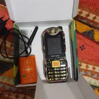 گوشی ضد ضربه فراری