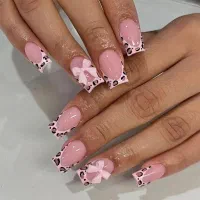 ترمیم و کاشت ناخن فقط 80 مژه رنگ کوتاهی پدیکور|خدمات آرایشگری و زیبایی|کرج, حیدرآباد|دیوار