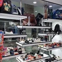 دکور مغازه کیف و کفش درحدنو|فروشگاه و مغازه|سمنان, |دیوار