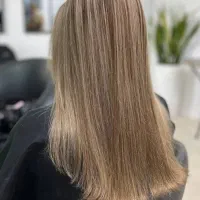 خدمات و آموزش رنگ مو و انواع تراپی|خدمات آرایشگری و زیبایی|کرمانشاه, |دیوار