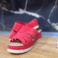 دمپایی طبی در حد نو کاملا سالم