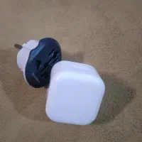 شارژر ایفون ۱۵ مکث اصلی