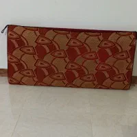 پشتی زرشکی