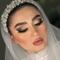 میکاپ شینیون تخصصی عروس در عروس سرا توسط عروس کار