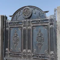 جوشکاری درب و پنجره سازی و پله گرد و ساده