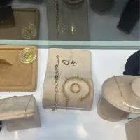 طلا با فاکتور با دو درصد بدون اجرت بدون مالیات|جواهرات|رشت, معلم|دیوار