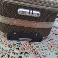 چمدون مسافرتی|کیف، کفش، کمربند|الوند, |دیوار