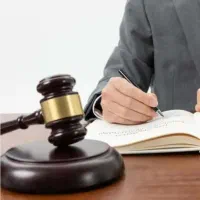 وکیل دادگستری
