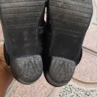 کفش|کیف، کفش، کمربند|دورود, |دیوار