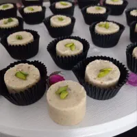 باسلوق باقلواشیرینی راحتی راحت الحلقوم لوکوم شکلات|خوردنی و آشامیدنی|تهران, هاشمی|دیوار