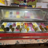 یخچال بستنی