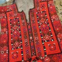 زی استین قرمز|گلیم، جاجیم، گبه|ایرانشهر, |دیوار