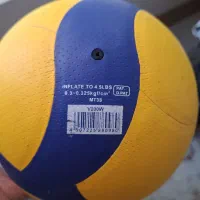 توپ والیبال V200W
